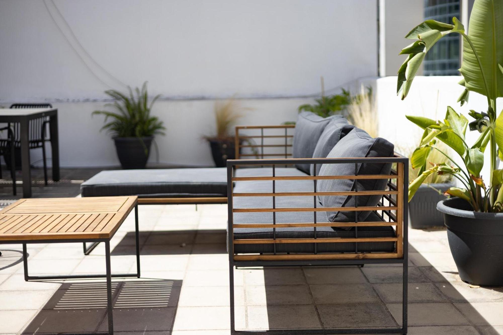 Renovated 5 Bdr House Near Acropolis - New Beds, Terrace & Green Yard Athens Luaran gambar