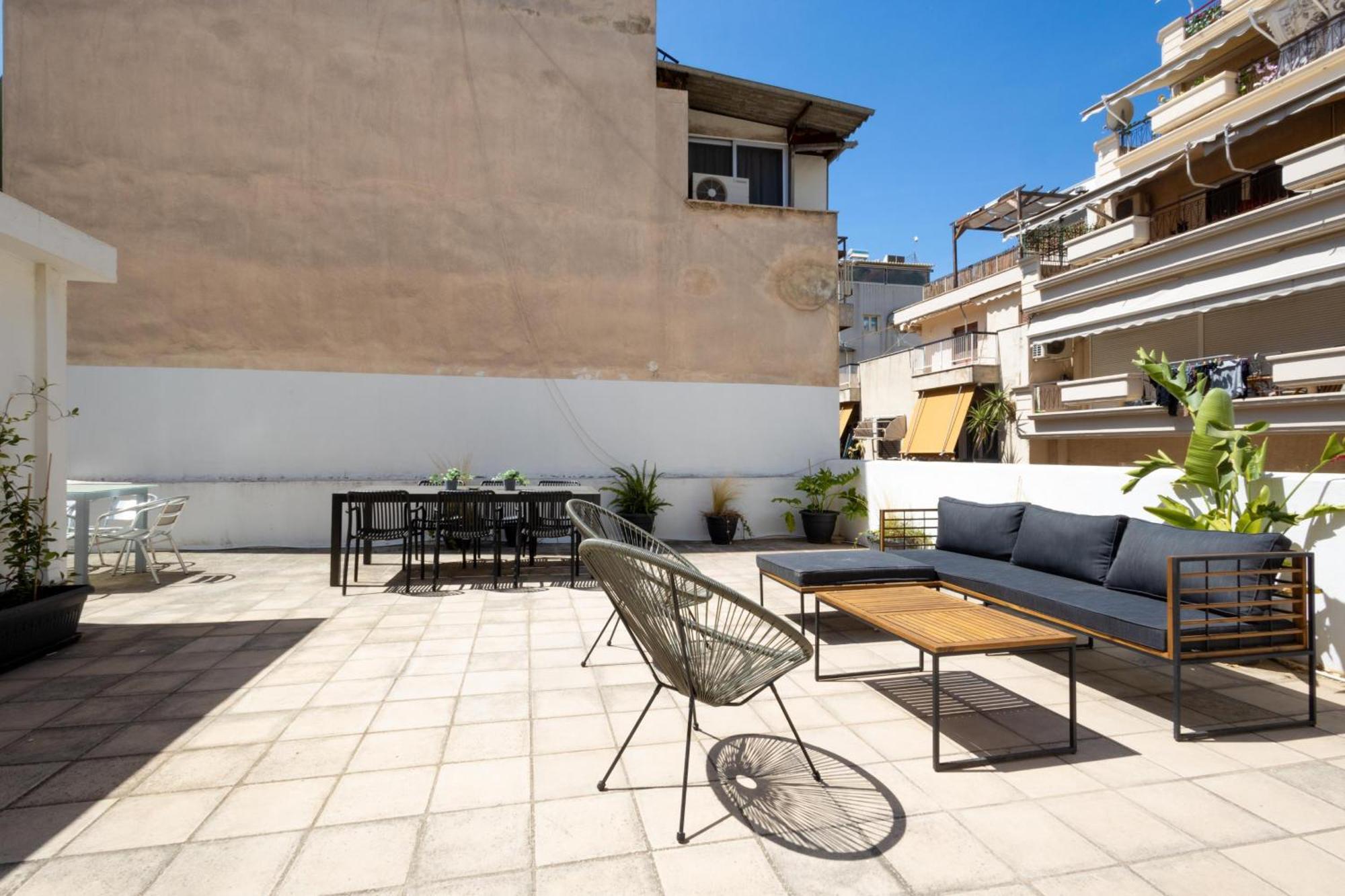Renovated 5 Bdr House Near Acropolis - New Beds, Terrace & Green Yard Athens Luaran gambar