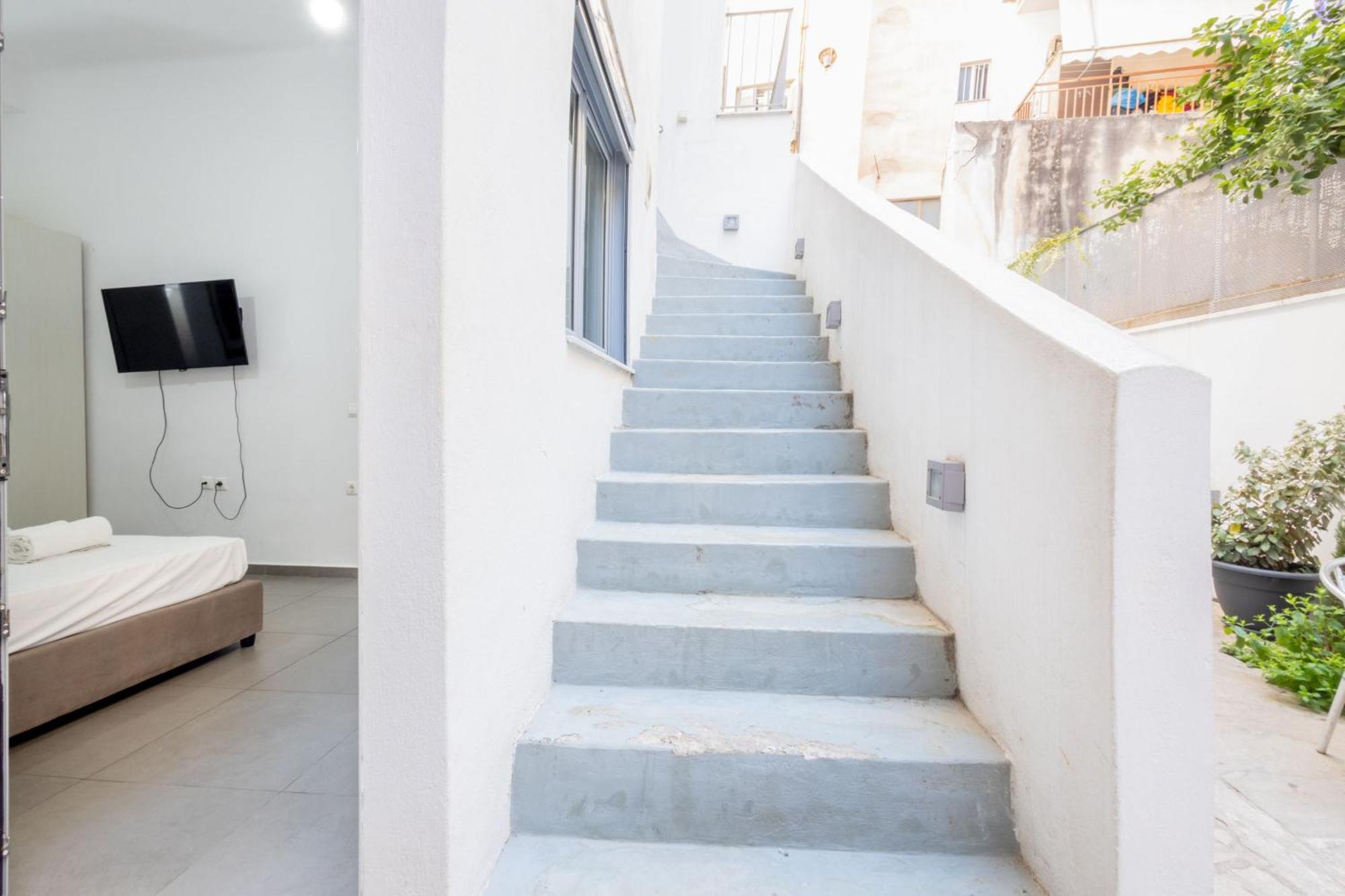 Renovated 5 Bdr House Near Acropolis - New Beds, Terrace & Green Yard Athens Luaran gambar