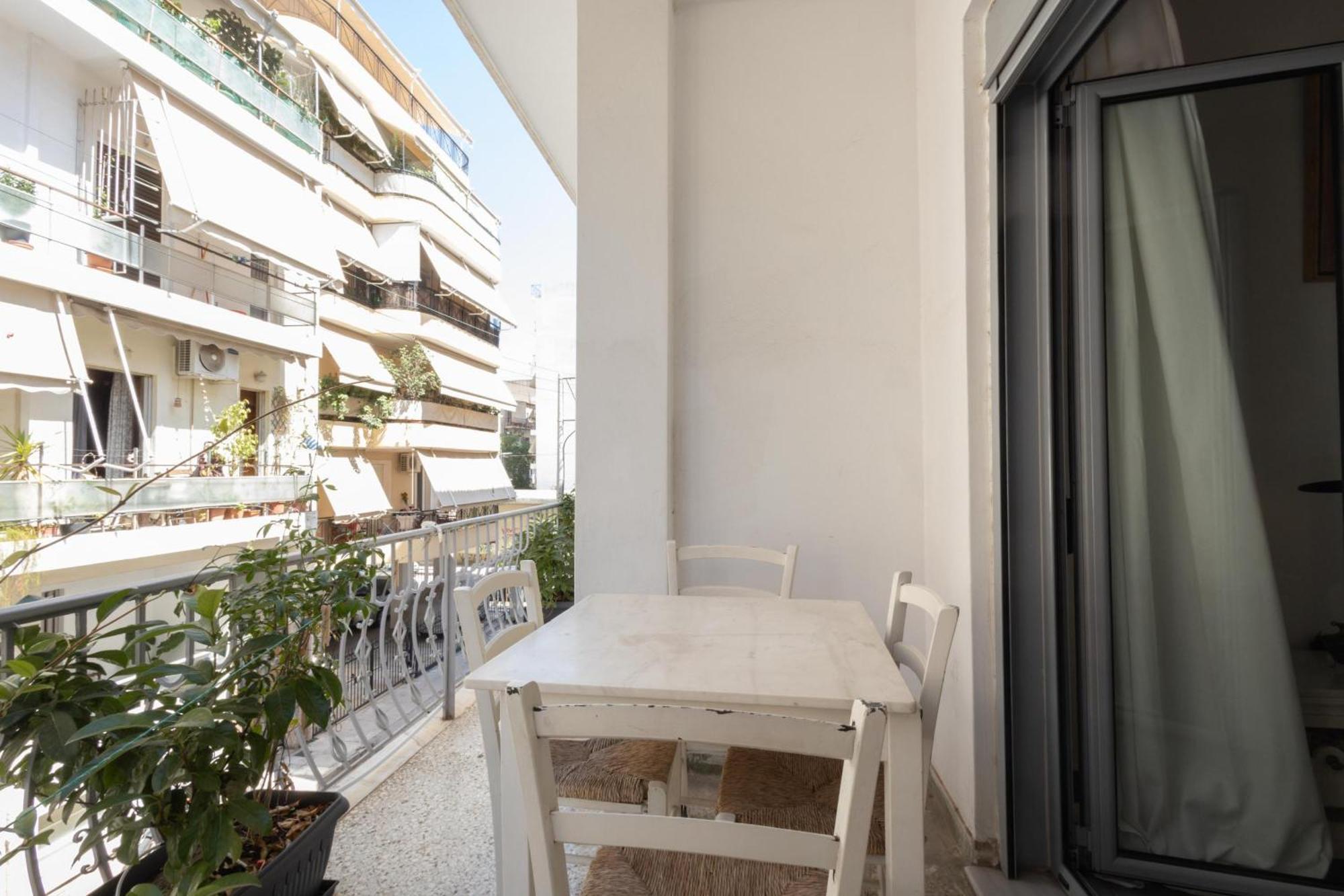 Renovated 5 Bdr House Near Acropolis - New Beds, Terrace & Green Yard Athens Luaran gambar