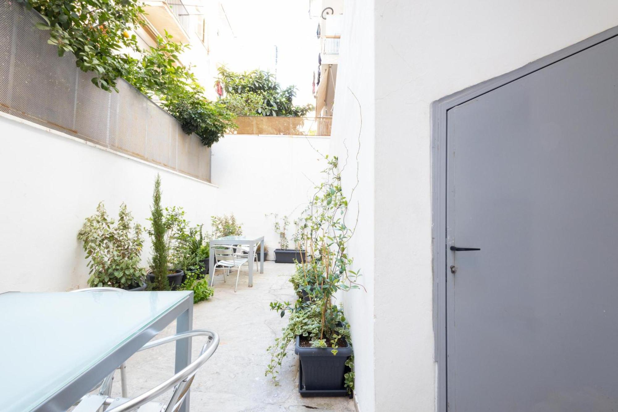 Renovated 5 Bdr House Near Acropolis - New Beds, Terrace & Green Yard Athens Luaran gambar
