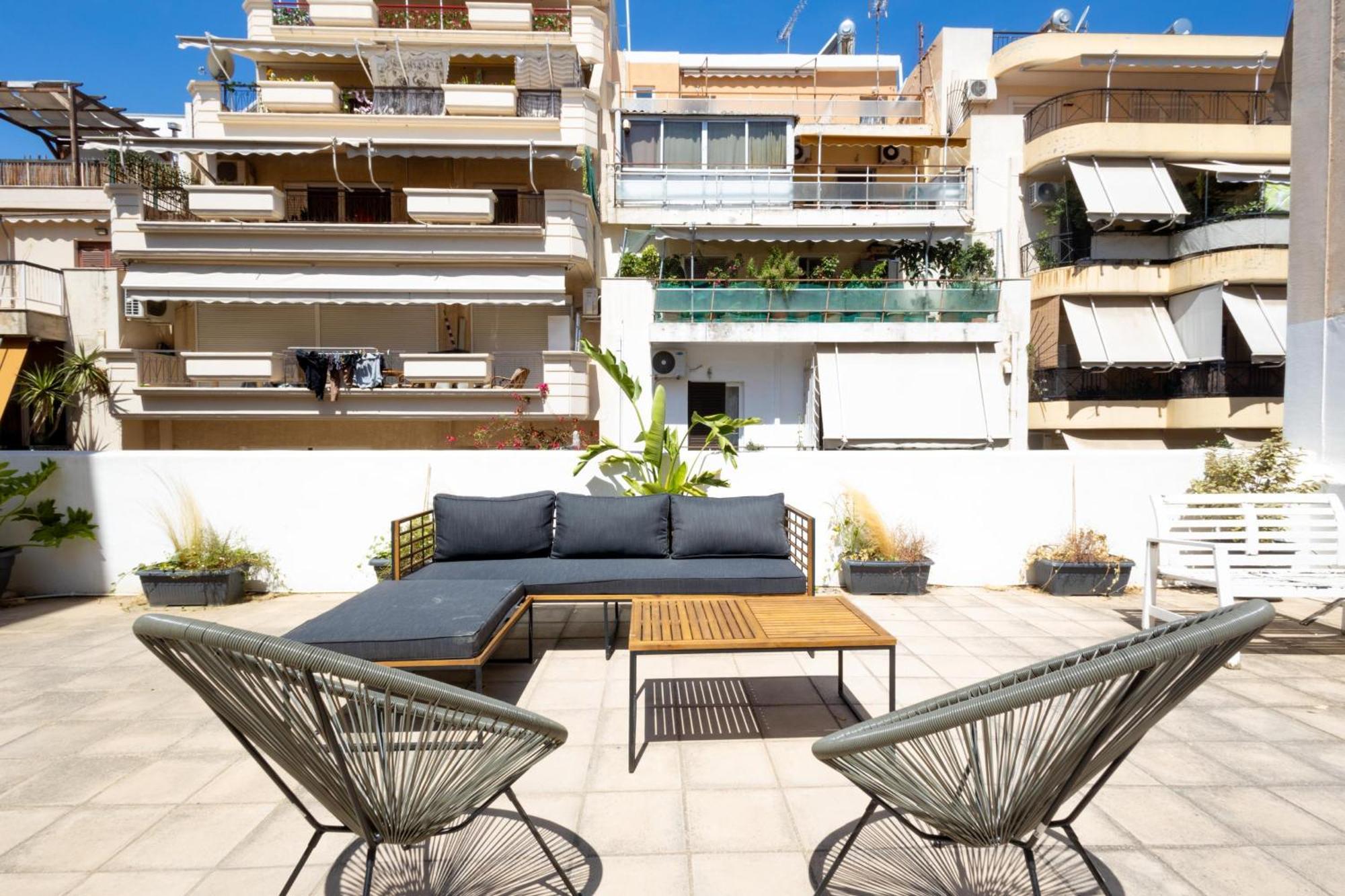 Renovated 5 Bdr House Near Acropolis - New Beds, Terrace & Green Yard Athens Luaran gambar