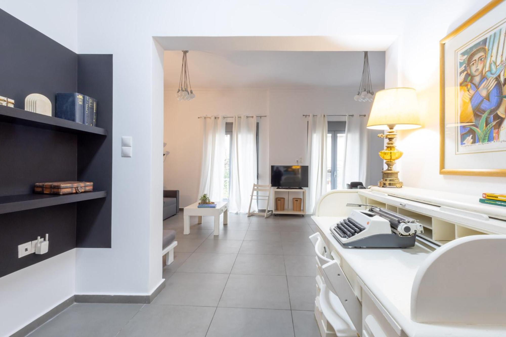 Renovated 5 Bdr House Near Acropolis - New Beds, Terrace & Green Yard Athens Luaran gambar