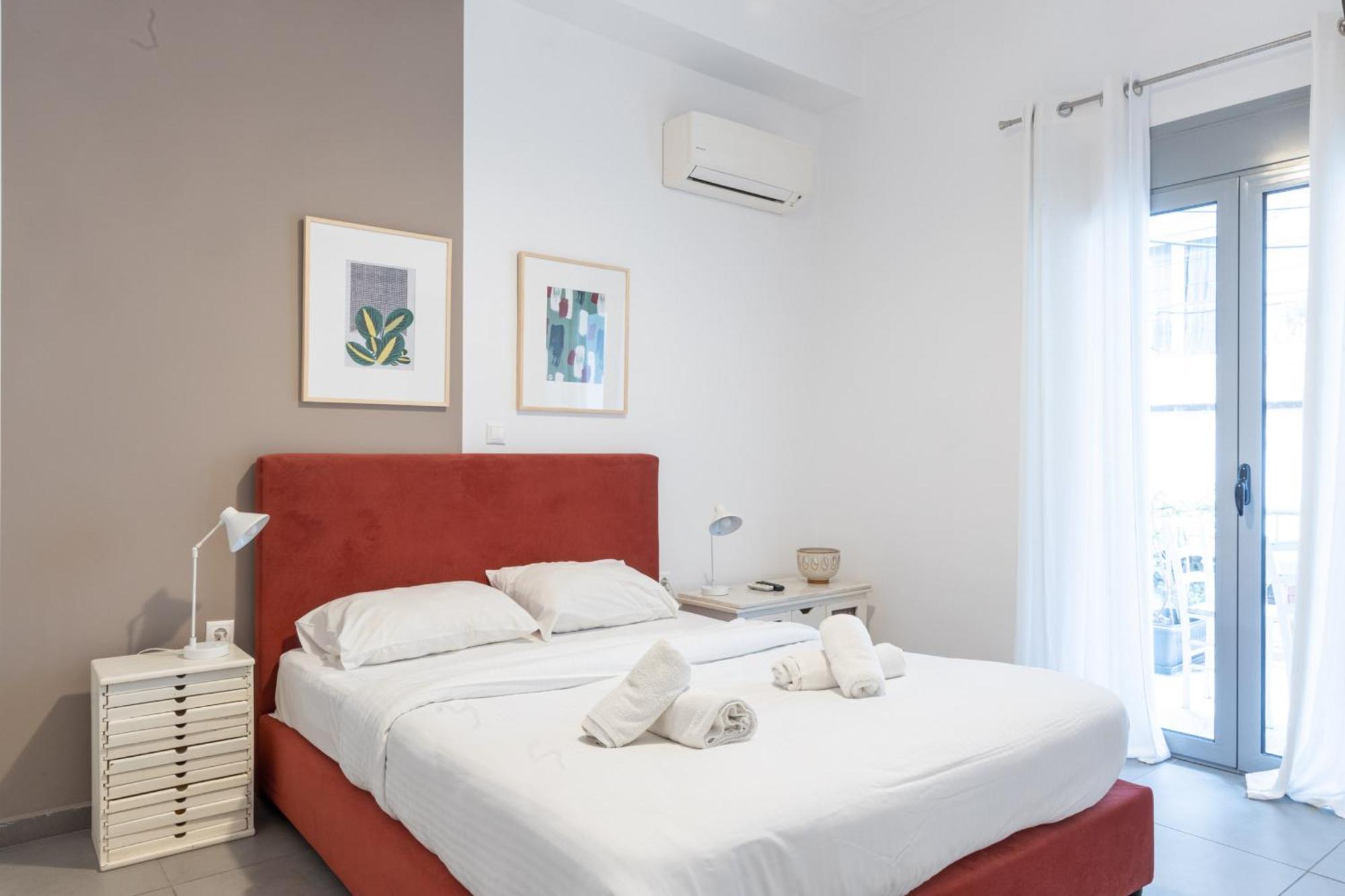 Renovated 5 Bdr House Near Acropolis - New Beds, Terrace & Green Yard Athens Luaran gambar