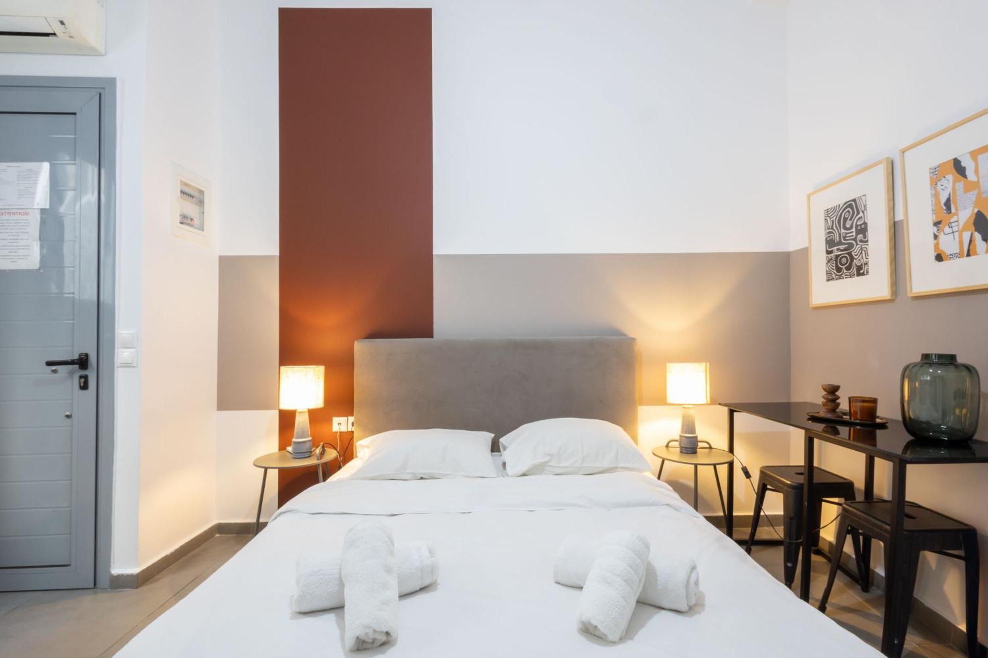 Renovated 5 Bdr House Near Acropolis - New Beds, Terrace & Green Yard Athens Luaran gambar